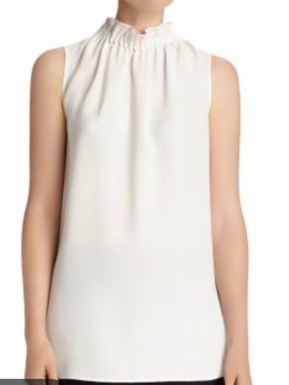 🩷 Sleeveless Ruffle-Neck Sleeveless Blouse in Cream/White size M🩷